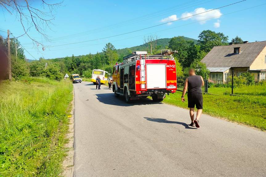 Zderzenie autobusu z samochodem osobowym