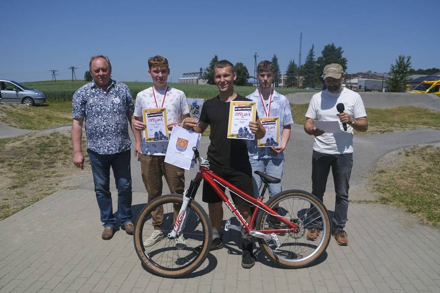 Rowerowe emocje na Pumptracku. VI Zawody w Miejscu Piastowym