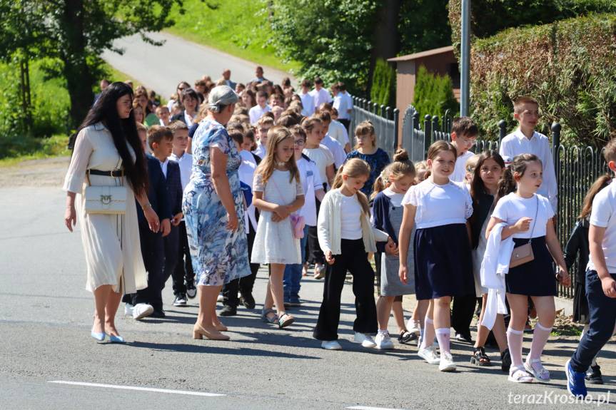 Śladami Królowej Jadwigi. Dzień patronki Szkoły Podstawowej w Dydni [ZDJĘCIA]