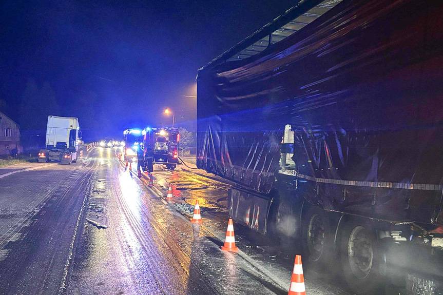 Pożar naczepy na DK19 