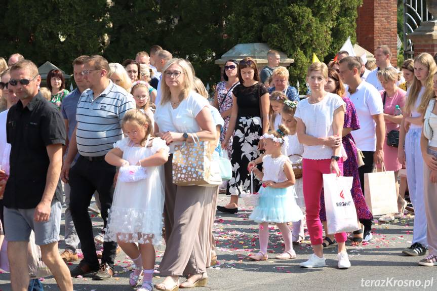 Tłumy wiernych na procesji Bożego Ciała w Krościenku Wyżnym [ZDJĘCIA]