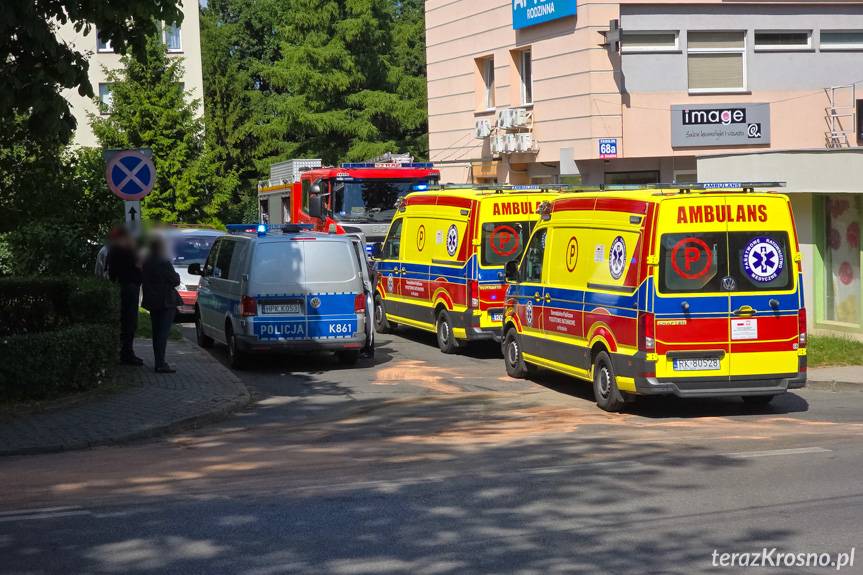 Zderzenie dwóch samochodów, dwie kobiety poszkodowane