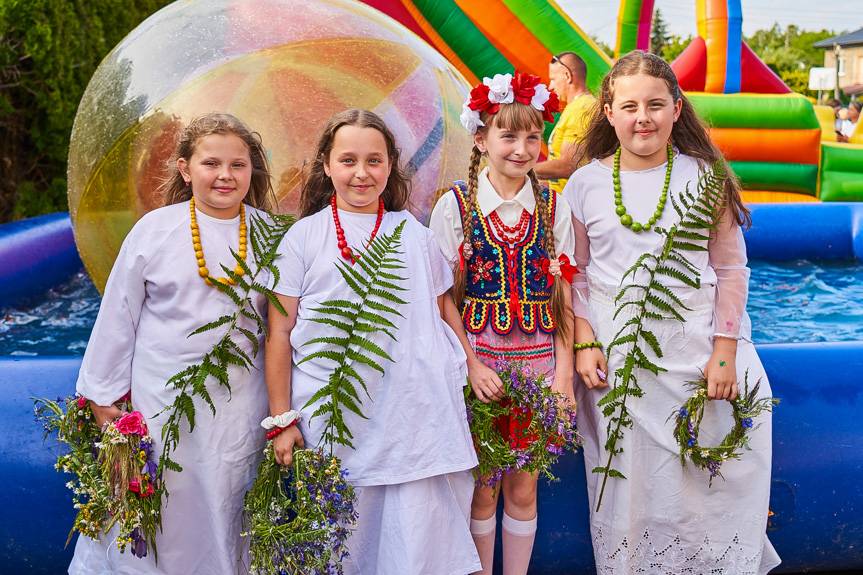 Wianki, ognisko i pomoc Kubusiowi. Noc Świętojańska i "Ciuch lubi ruch" w gminie Jedlicze