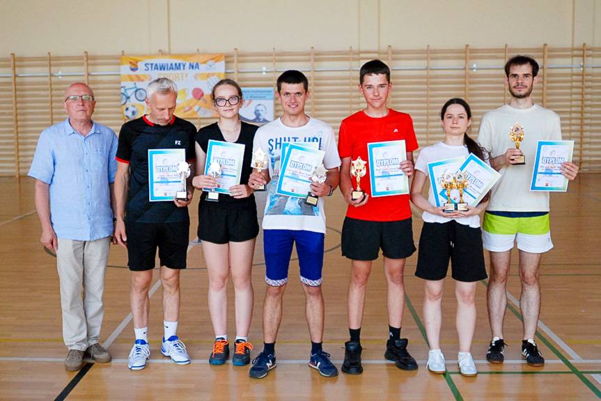 Zacięta walka i sportowa pasja. Turniej badmintona w Głowience