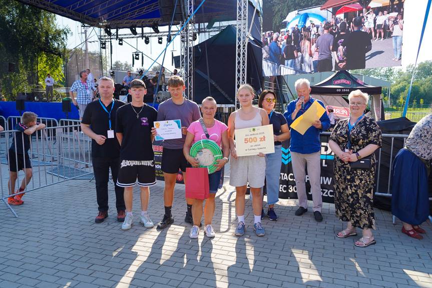 Emocje, śmiech i doping. II Turniej Sołectw w Gminie Jedlicze