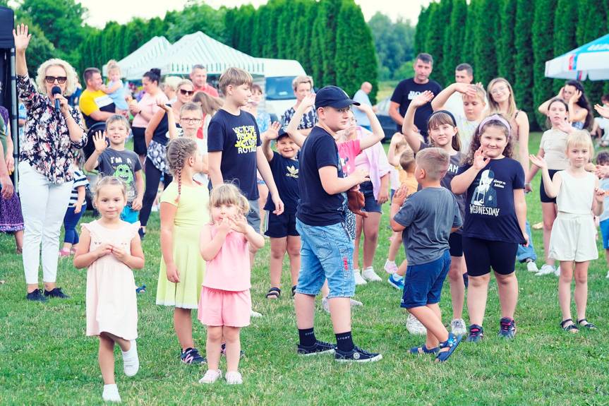 Rodzinna zabawa i moc atrakcji na "Łężańskiej Familiadzie"
