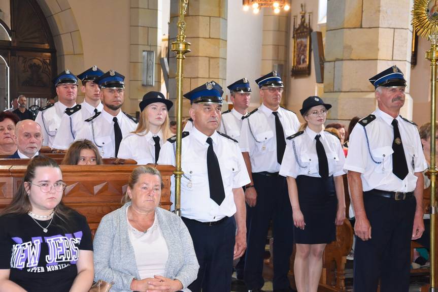 81 lat po zbrodni. Mieszkańcy Lubatowej wspólnie oddali cześć ofiarom