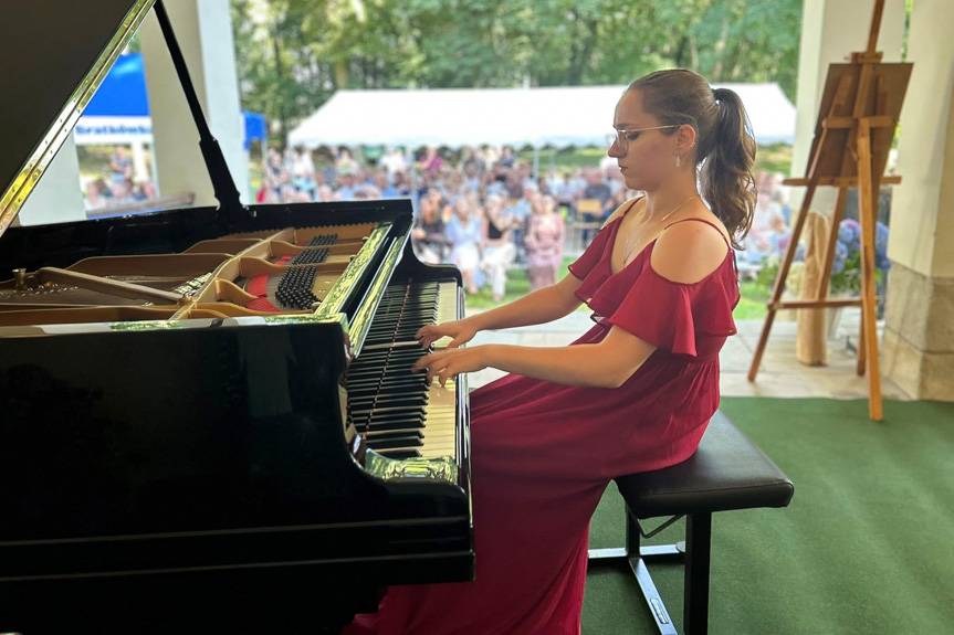 Chopinowskie brzmienia w Dworze Starowieyskich w Bratkówce