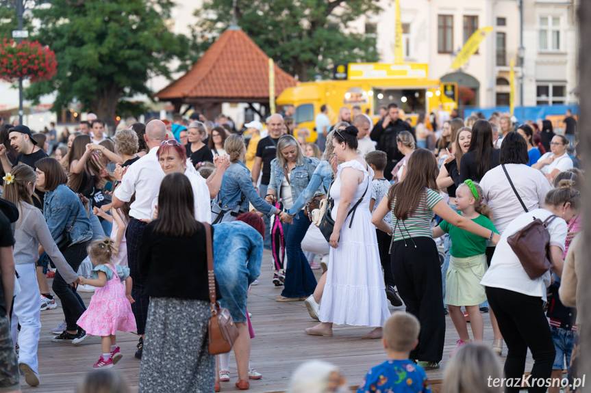 Potańcówka na Rynku w Krośnie [ZDJĘCIA]