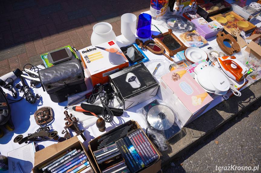 Sierpniowy jarmark staroci i rękodzieła przyciągnął kolekcjonerów i pasjonatów