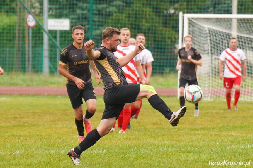 Cztery gole Daniela Czai dały Victorii zwycięstwo w Krośnie [ZDJĘCIA]