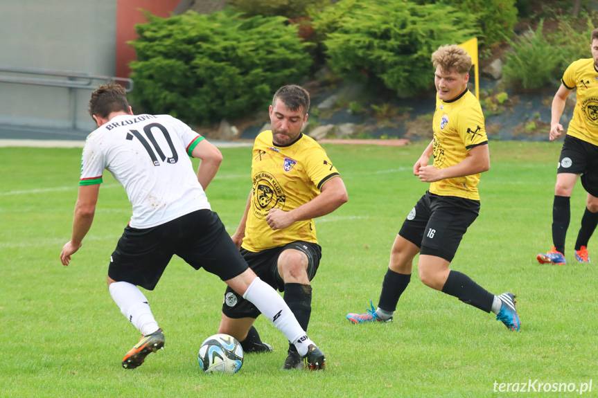 Wisłok Krościenko Wyżne - Brzozovia Brzozów: Dwa oblicza meczu o mistrzostwo klasy A 2 [ZDJĘCIA]