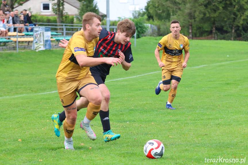 Cztery bramki i trzy punkty Iwonki Iwonicz w pojedynku z Beskidem Posada Górna [ZDJĘCIA]