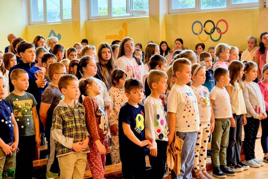 Szkoła w Iwoniczu-Zdroju otrzymała sprzęt ratujący życie