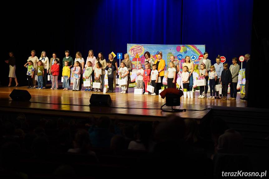 Odblaski dla dzieci - Krosno stawia na bezpieczeństwo uczniów