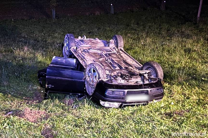 Korczyna. Dachowanie samochodu