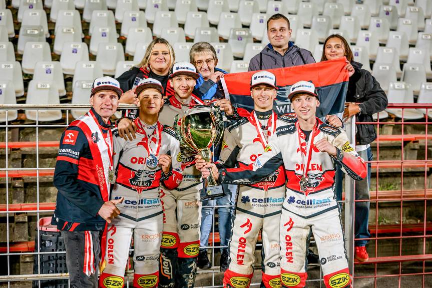 Krośnieńskie Wilki na podium Drużynowych Mistrzostw Polski Juniorów