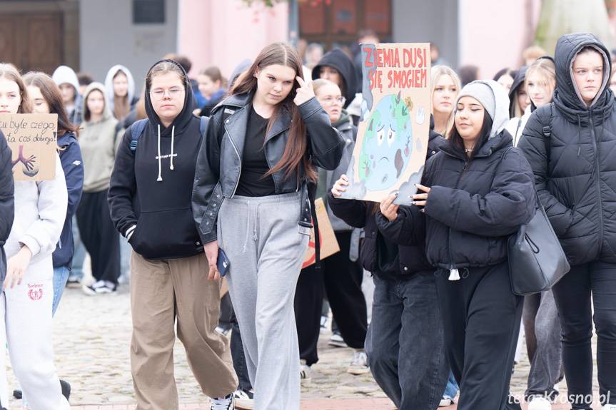 Krosno nie zgadza się na smog - happening na Rynku [ZDJĘCIA]
