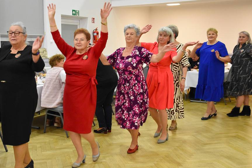 Radość, wspomnienia i muzyka - święto seniorów w Iwoniczu