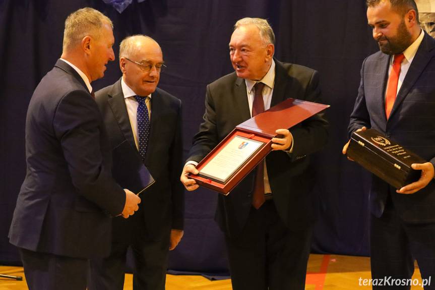 Szkoła z wielkimi tradycjami. Wyjątkowy jubileusz SP w Haczowie [ZDJĘCIA] 