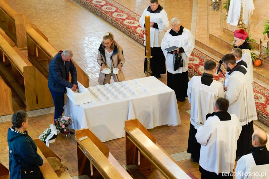 W Krośnie odbył się pochówek 40 dzieci zmarłych przed urodzeniem