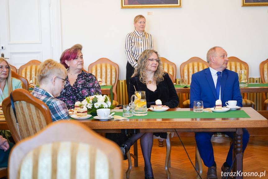 Prezydent Krosna wręczył nagrody z okazji Dnia Edukacji Narodowej [ZDJĘCIA]