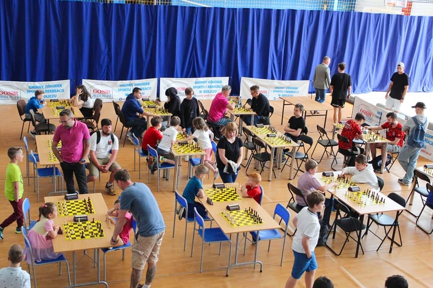 Jedlicze. Szachiści uczcili Święto Konstytucji