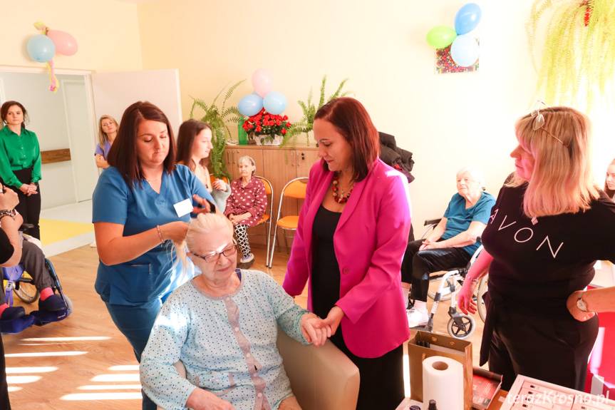 Dzień Piękna w Zakładzie Opiekuńczo-Leczniczym w Krośnie [ZDJĘCIA]