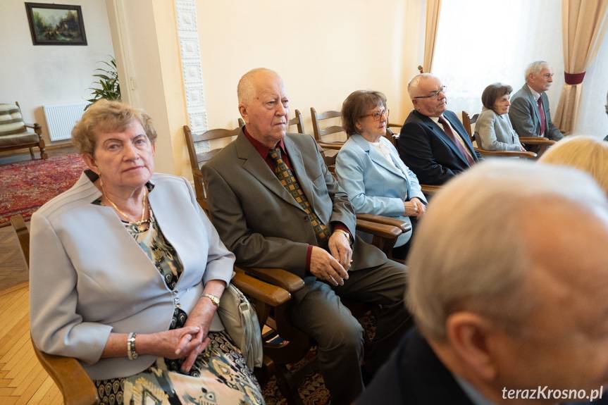 Krosno świętuje Złote Gody. Medale i gratulacje dla par małżeńskich