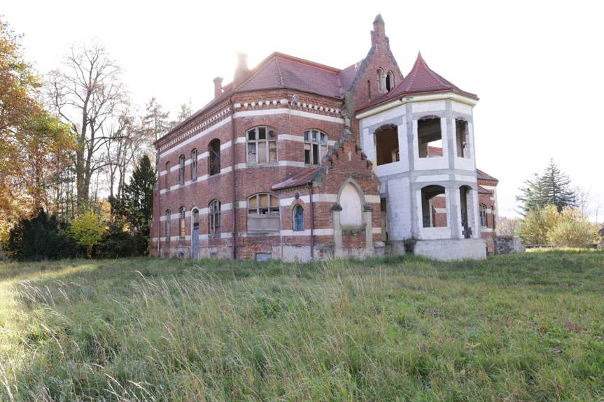 Metamorfoza Pałacu Kaczkowskich w Krośnie. Kultowa szklana grota ożyje na nowo