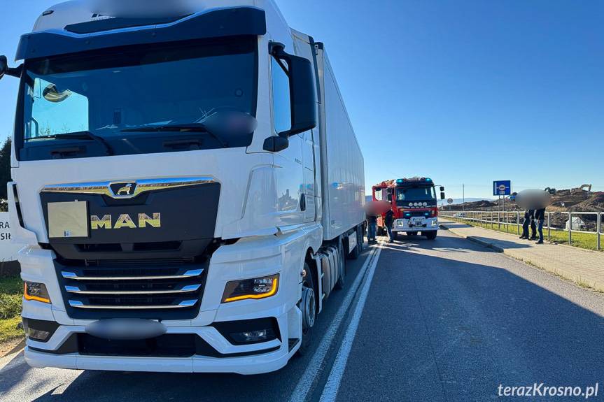 Kombornia. Zderzenie samochodu dostawczego z ciężarówką