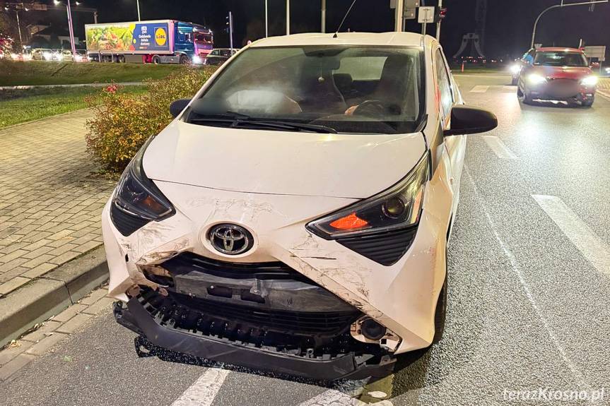 Kolizja na ruchliwym skrzyżowaniu w Krośnie