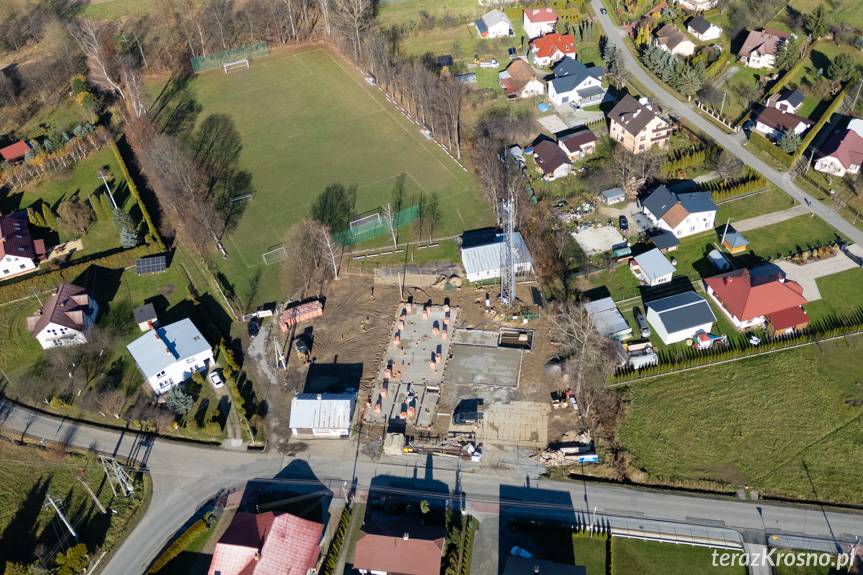 Budowa nowego Domu Kultury i remizy OSP w Świerzowej Polskiej nabiera tempa