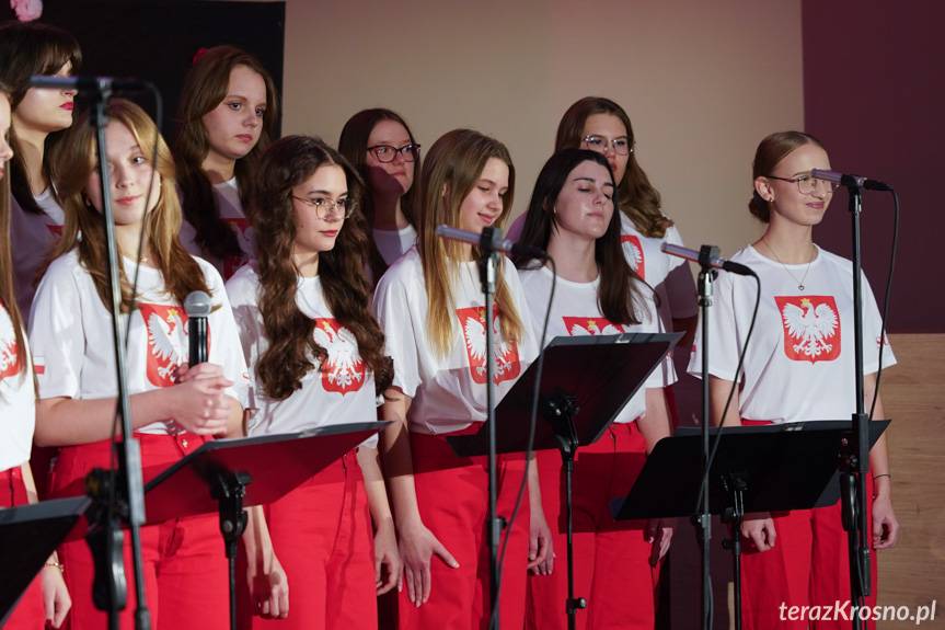W Polance rozbrzmiały pieśni o Ojczyźnie [ZDJĘCIA]