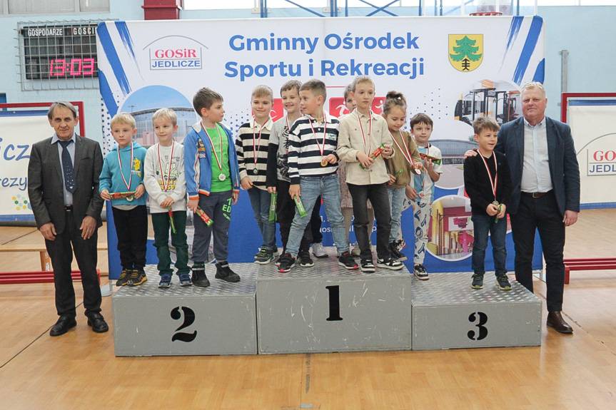 Szachiści rywalizowali w Jedliczu z okazji Święta Niepodległości