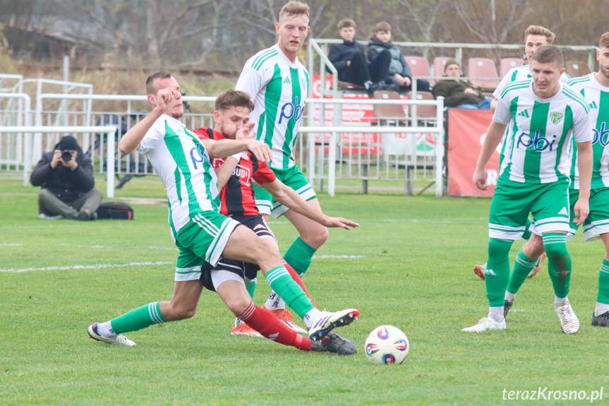 Efektowne zakończenie piłkarskiej jesieni w Targowiskach [ZDJĘCIA]