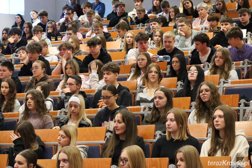 Razem budujemy przedsiębiorczość. Akademickie Forum Biznesu PANS w Krośnie [ZDJĘCIA]