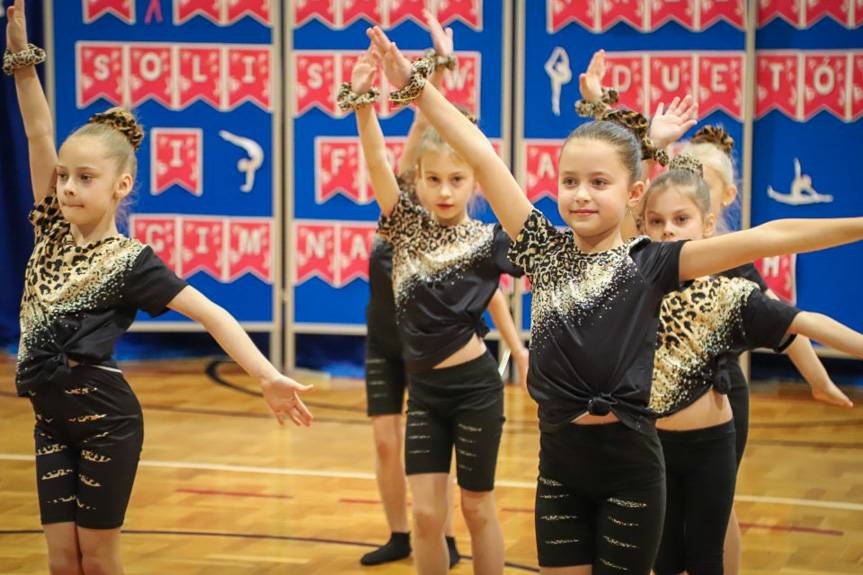 III Gminny Przegląd Formacji Gimnastycznych we Wrocance