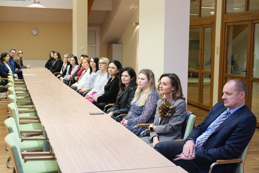 Najlepsi studenci i pracownicy PANS otrzymali stypendium
