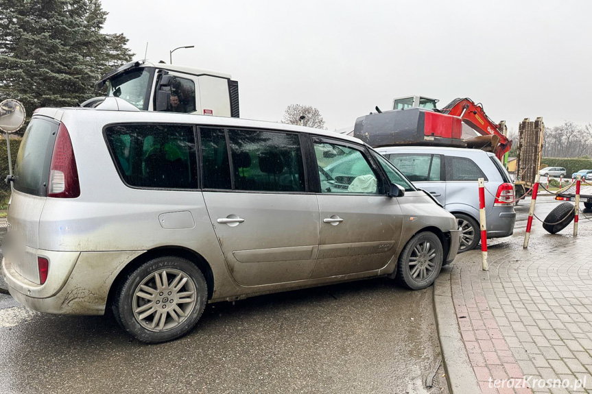 Stłuczka dwóch samochodów w Pustynach