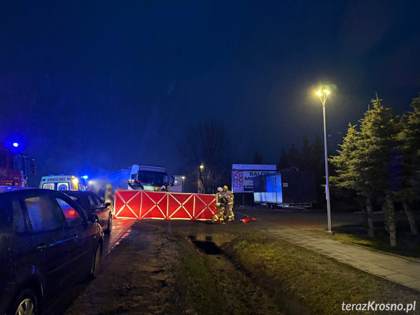 Tragiczny wypadek w Rymanowie na DK28. Zginął ksiądz emeryt