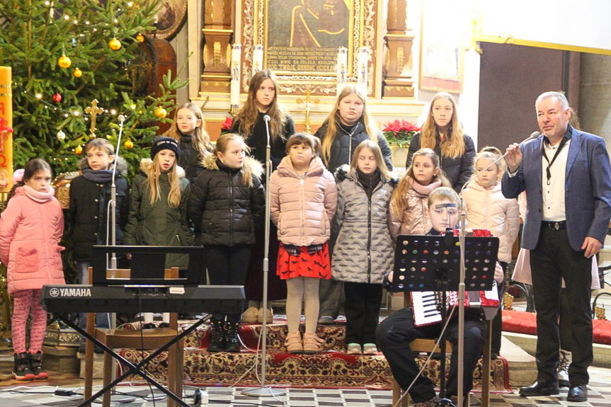 Świąteczny koncert w Jedliczu