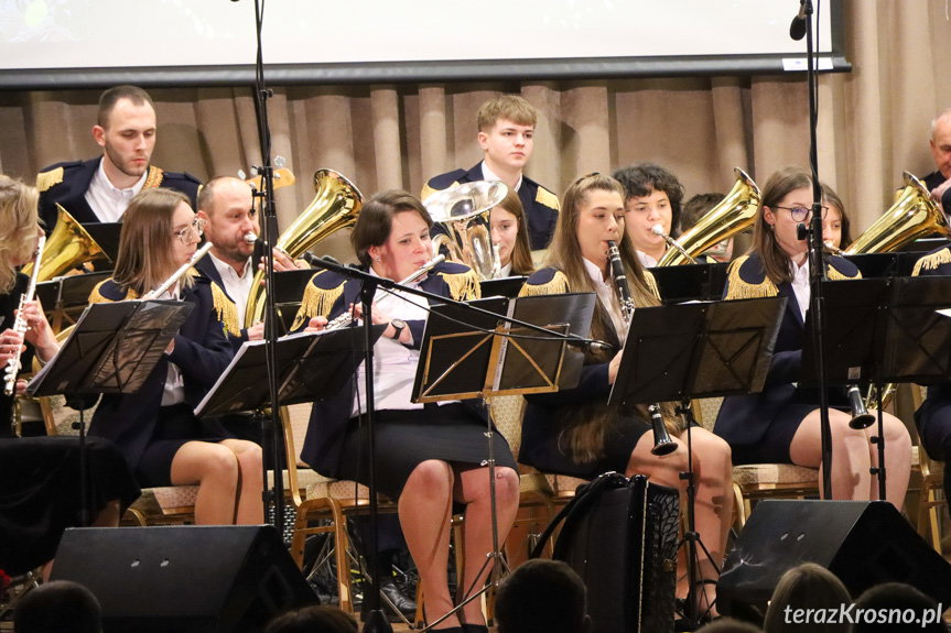 Muzyczna uczta w Krościenku Wyżnym. VII Koncert Noworoczny [ZDJĘCIA]