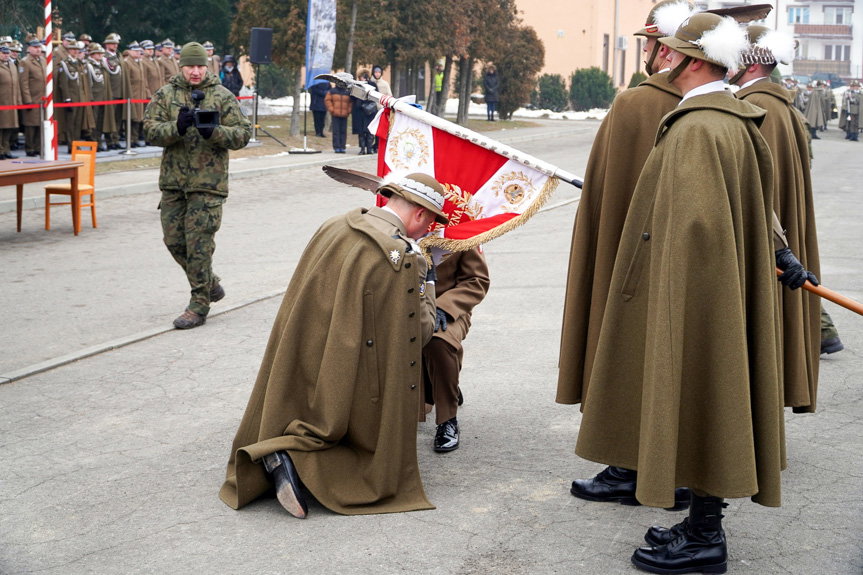 Uroczysty apel i zmiana dowódcy w  21. Brygadzie Strzelców Podhalańskich