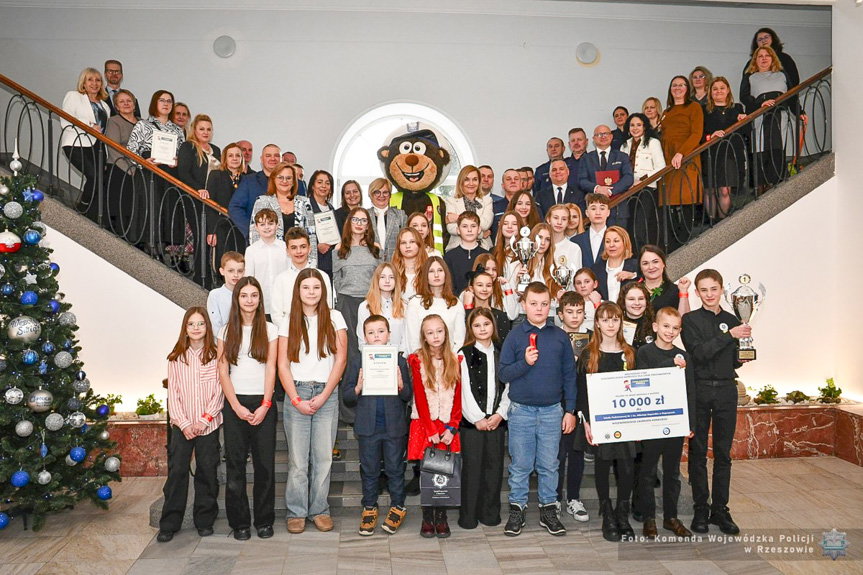 SP z Miejsca Piastowego wśród laureatów konkursu