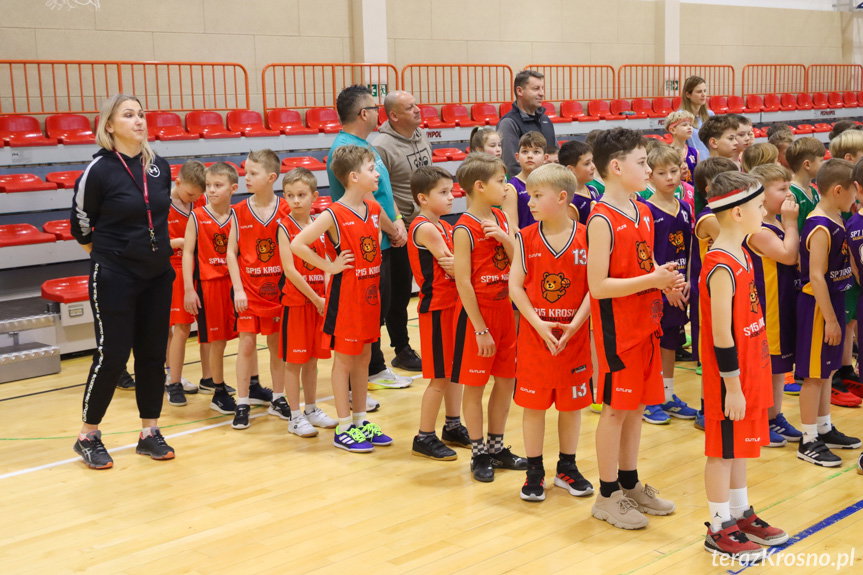 W Krośnie wystartowała amatorska liga dzieci w koszykówce [ZDJĘCIA]