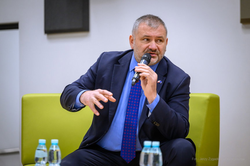 Minister Waldemar Żurek spotkał się z mieszkańcami Jasła