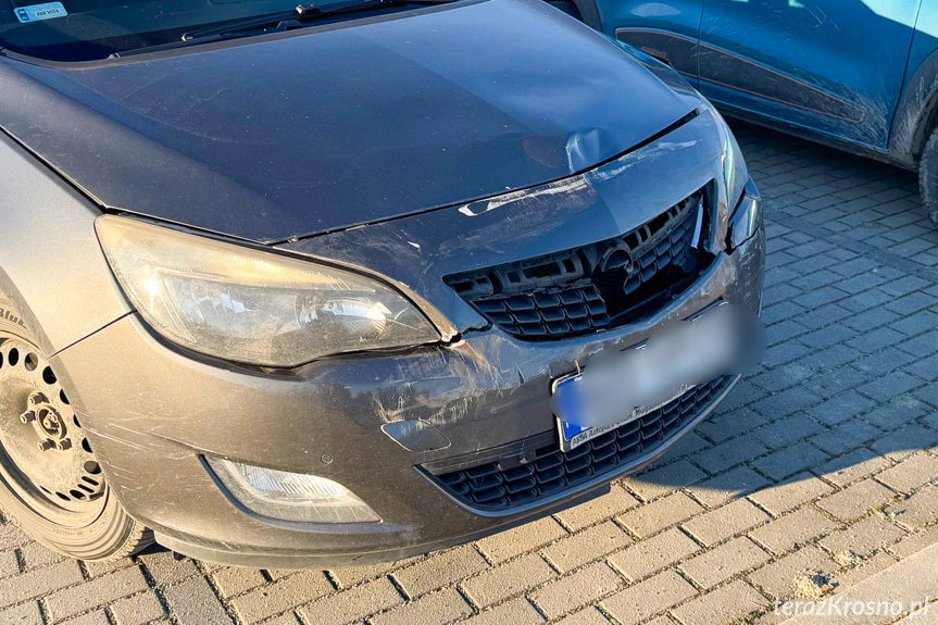 Zderzenie trzech samochodów na Podkarpackiej