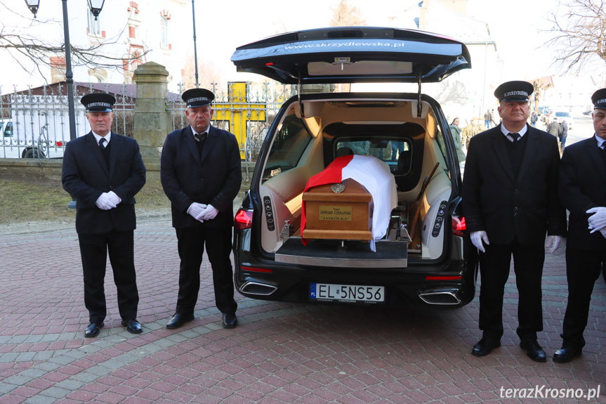 Pogrzeb żołnierzy Narodowych Sił Zbrojnych. Uroczystości w Rymanowie i Targowiskach