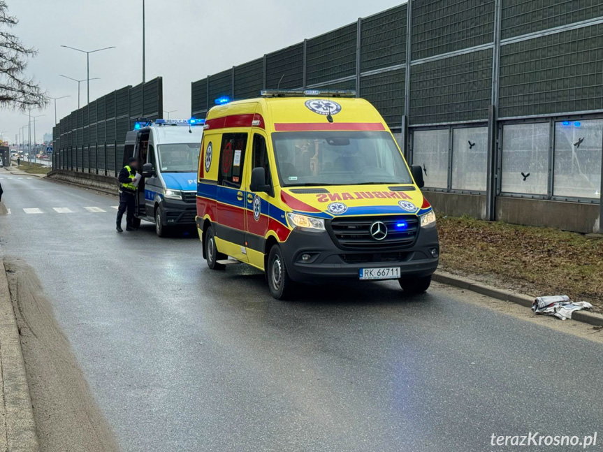 17-latek w szpitalu. Zderzenie motocykla z samochodem